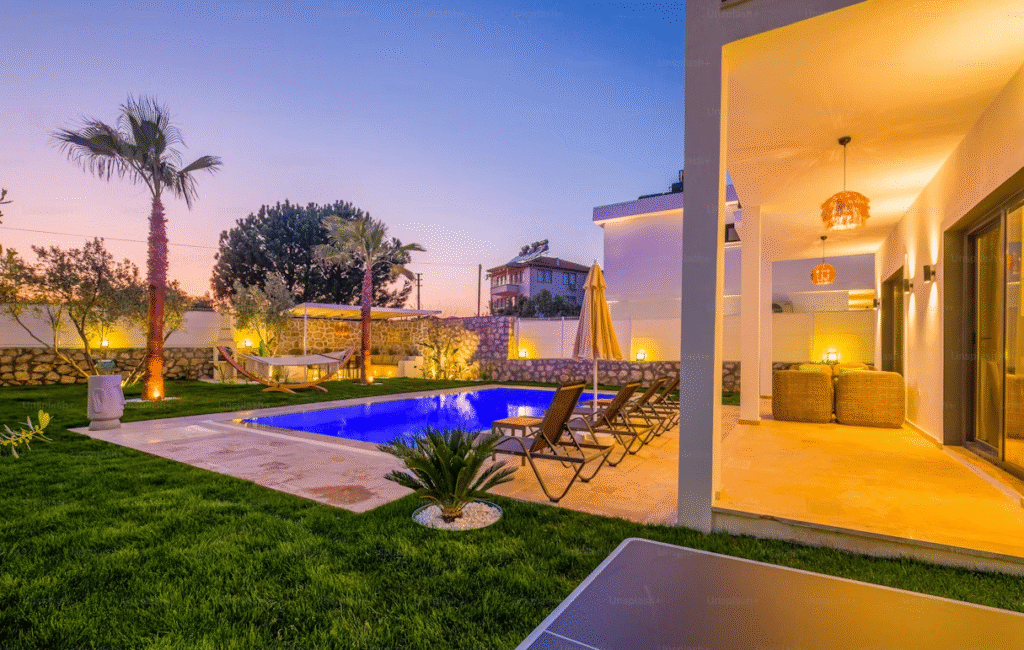 Listing – 2025-10-07 05:04:07